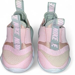 Nike• Pink/Gray• Sneakers